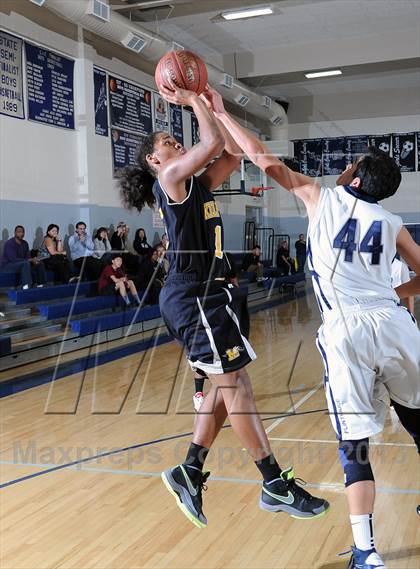 Thumbnail 3 in JV: Kilpatrick @ Flintridge Prep photogallery.
