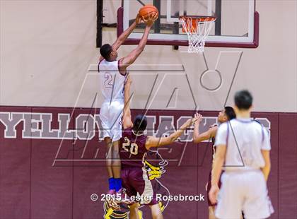 Thumbnail 3 in Los Fresnos vs. St. Anthony photogallery.