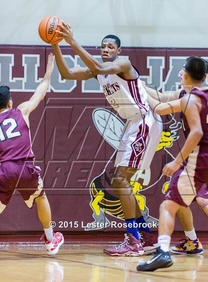 Thumbnail 1 in Los Fresnos vs. St. Anthony photogallery.