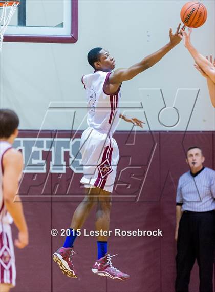 Thumbnail 1 in Los Fresnos vs. St. Anthony photogallery.