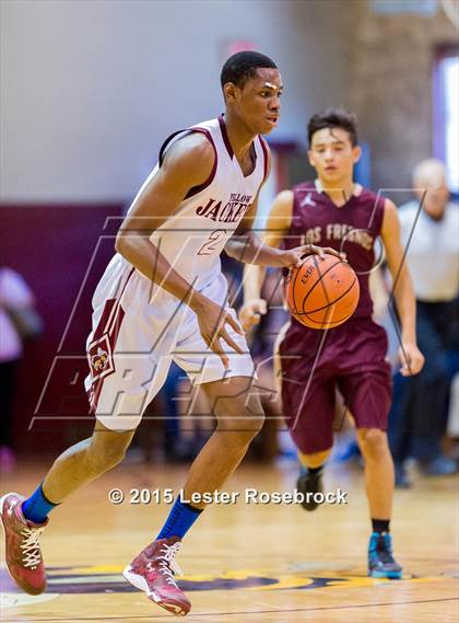 Thumbnail 2 in Los Fresnos vs. St. Anthony photogallery.