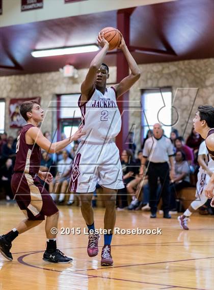 Thumbnail 3 in Los Fresnos vs. St. Anthony photogallery.