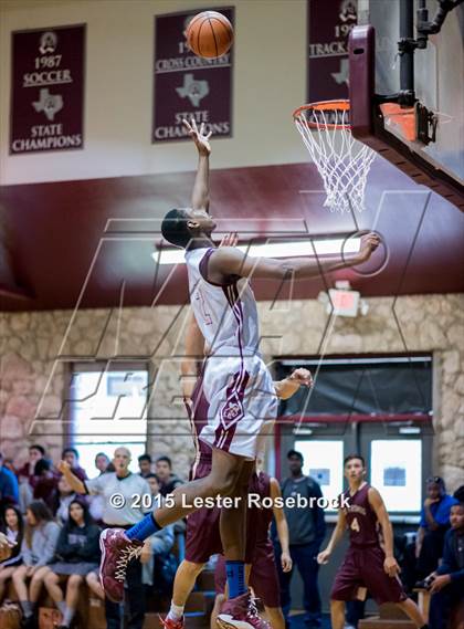 Thumbnail 2 in Los Fresnos vs. St. Anthony photogallery.