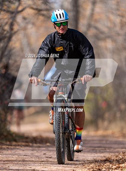 Thumbnail 1 in CHSAA 5A Cross Country Final photogallery.