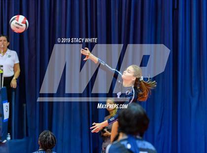 Thumbnail 2 in Steinbrenner vs. Out-of-Door Academy (Circus City Invitational) photogallery.