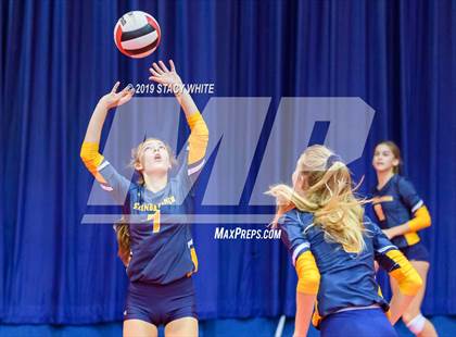 Thumbnail 3 in Steinbrenner vs. Out-of-Door Academy (Circus City Invitational) photogallery.
