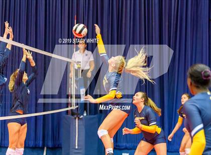 Thumbnail 1 in Steinbrenner vs. Out-of-Door Academy (Circus City Invitational) photogallery.