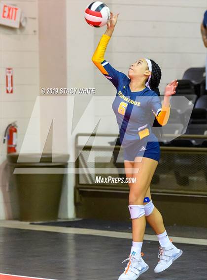 Thumbnail 2 in Steinbrenner vs. Out-of-Door Academy (Circus City Invitational) photogallery.