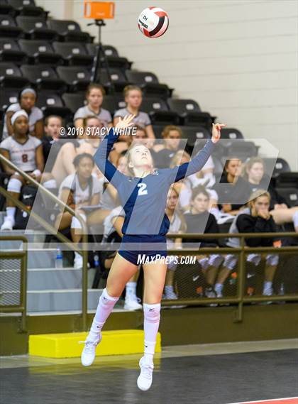 Thumbnail 3 in Steinbrenner vs. Out-of-Door Academy (Circus City Invitational) photogallery.