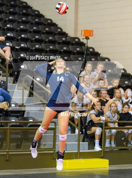 Thumbnail 3 in Steinbrenner vs. Out-of-Door Academy (Circus City Invitational) photogallery.