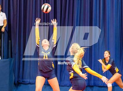 Thumbnail 2 in Steinbrenner vs. Out-of-Door Academy (Circus City Invitational) photogallery.