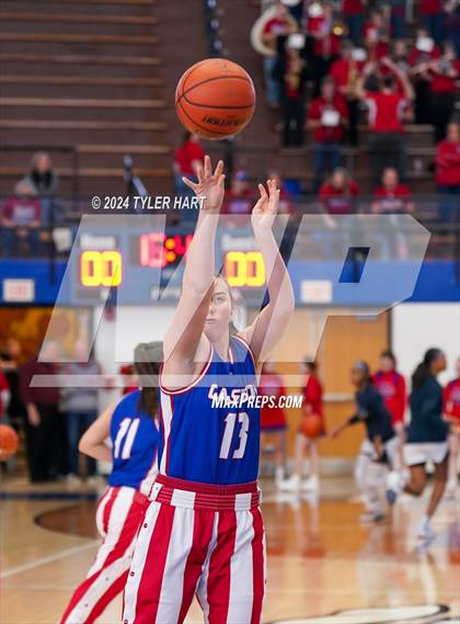 Thumbnail 1 in Caston vs. Marquette Catholic (IHSAA 1A Semi-State 7) photogallery.