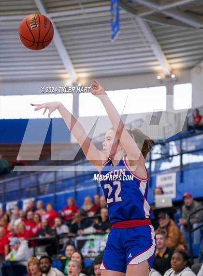 Thumbnail 1 in Caston vs. Marquette Catholic (IHSAA 1A Semi-State 7) photogallery.