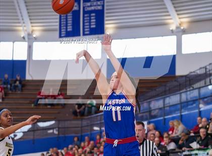 Thumbnail 3 in Caston vs. Marquette Catholic (IHSAA 1A Semi-State 7) photogallery.
