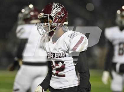 Thumbnail 2 in Jefferson vs. West Rusk (UIL 3A Bi-District Playoff) photogallery.