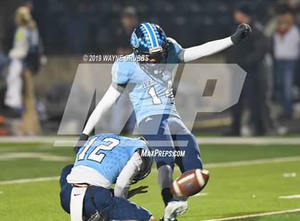 Thumbnail 3 in Jefferson vs. West Rusk (UIL 3A Bi-District Playoff) photogallery.