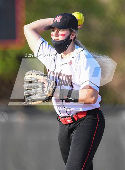 Thumbnail 3 in Woodson @ Madison photogallery.
