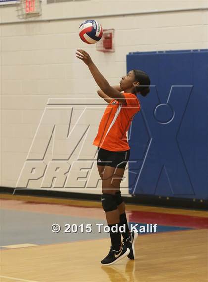 Thumbnail 1 in Goodwin RVT vs Hale Ray (CIAC Class S 2nd Round) photogallery.
