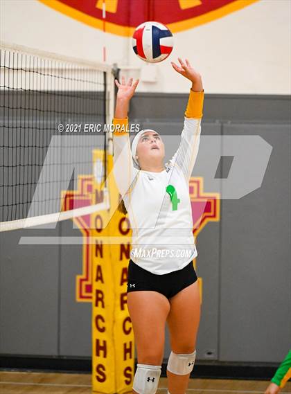 Thumbnail 3 in Holtville vs Canyon Hills (Monte Vista Invitational) photogallery.
