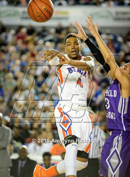 Thumbnail 3 in Garfield vs. Rainier Beach (WIAA 3A Final) photogallery.