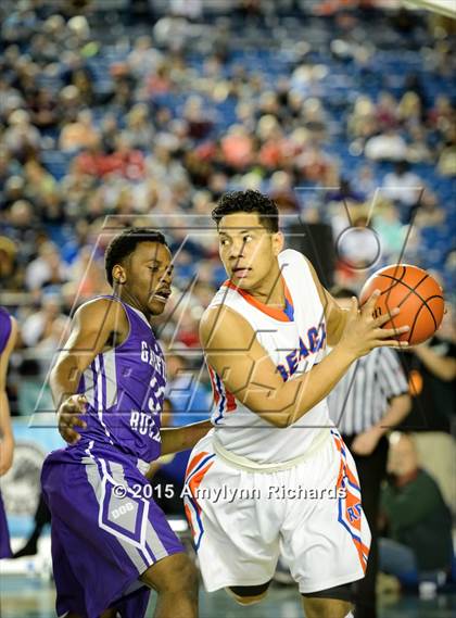 Thumbnail 1 in Garfield vs. Rainier Beach (WIAA 3A Final) photogallery.