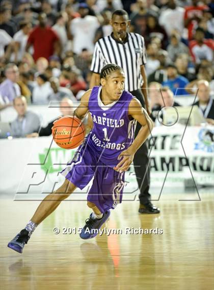 Thumbnail 1 in Garfield vs. Rainier Beach (WIAA 3A Final) photogallery.