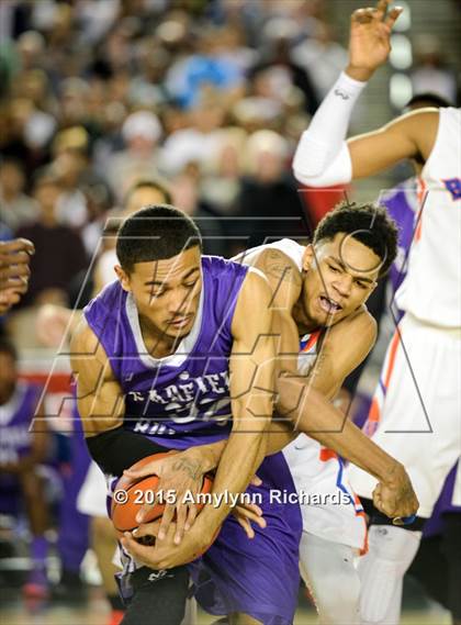 Thumbnail 1 in Garfield vs. Rainier Beach (WIAA 3A Final) photogallery.