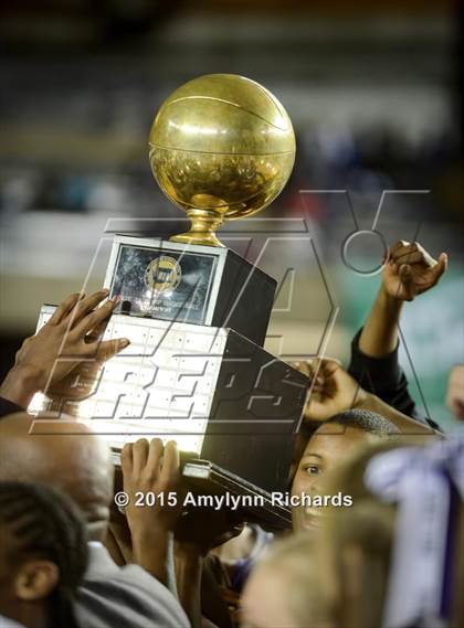 Thumbnail 2 in Garfield vs. Rainier Beach (WIAA 3A Final) photogallery.
