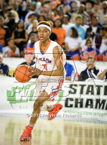 Thumbnail 2 in Garfield vs. Rainier Beach (WIAA 3A Final) photogallery.