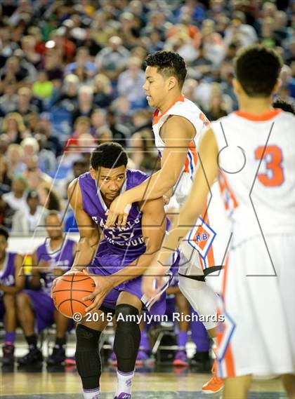Thumbnail 3 in Garfield vs. Rainier Beach (WIAA 3A Final) photogallery.
