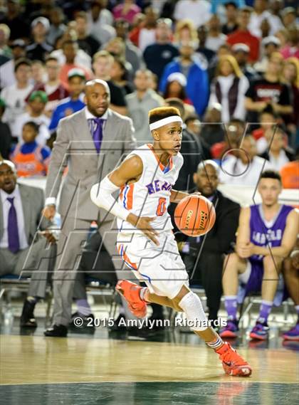Thumbnail 1 in Garfield vs. Rainier Beach (WIAA 3A Final) photogallery.