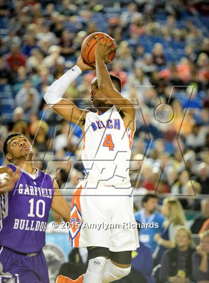 Thumbnail 3 in Garfield vs. Rainier Beach (WIAA 3A Final) photogallery.