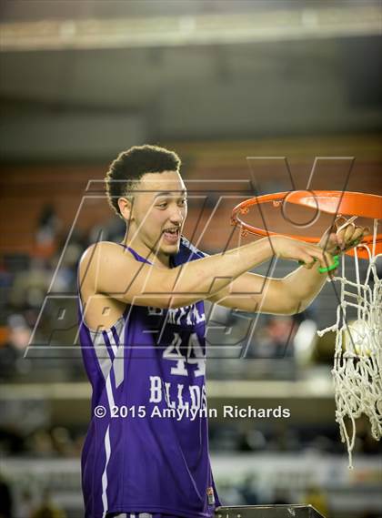 Thumbnail 2 in Garfield vs. Rainier Beach (WIAA 3A Final) photogallery.