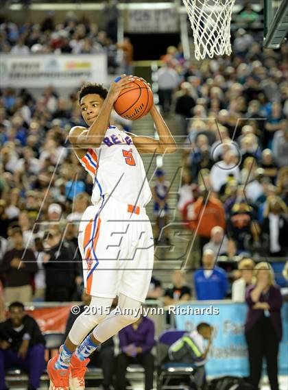 Thumbnail 3 in Garfield vs. Rainier Beach (WIAA 3A Final) photogallery.