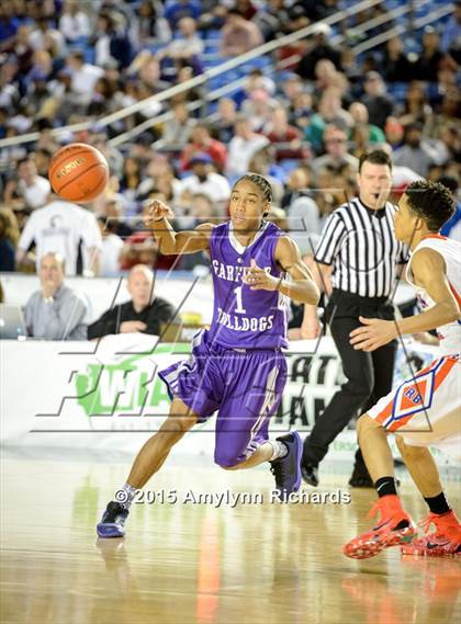 Thumbnail 3 in Garfield vs. Rainier Beach (WIAA 3A Final) photogallery.