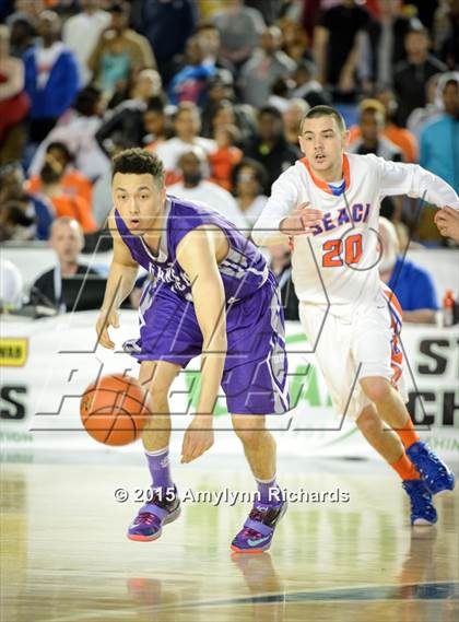 Thumbnail 2 in Garfield vs. Rainier Beach (WIAA 3A Final) photogallery.