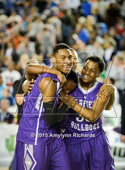 Thumbnail 3 in Garfield vs. Rainier Beach (WIAA 3A Final) photogallery.