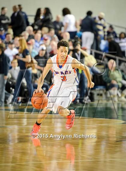 Thumbnail 1 in Garfield vs. Rainier Beach (WIAA 3A Final) photogallery.