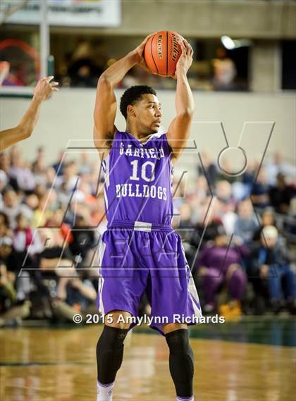 Thumbnail 1 in Garfield vs. Rainier Beach (WIAA 3A Final) photogallery.