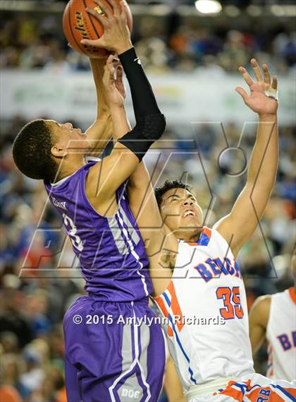 Thumbnail 3 in Garfield vs. Rainier Beach (WIAA 3A Final) photogallery.
