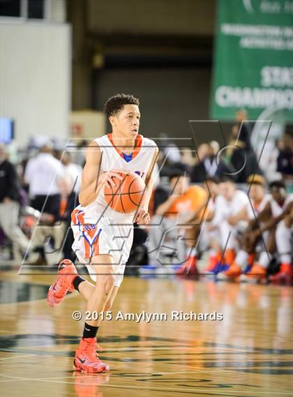 Thumbnail 2 in Garfield vs. Rainier Beach (WIAA 3A Final) photogallery.