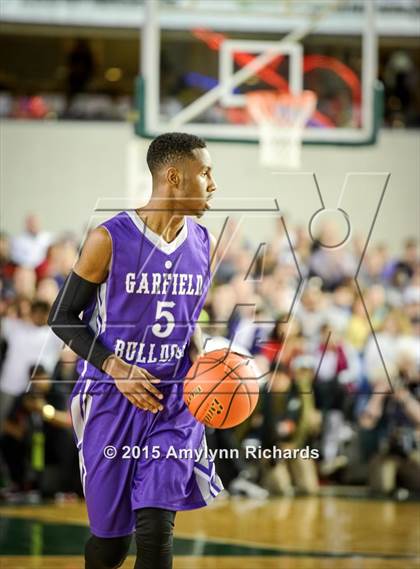 Thumbnail 3 in Garfield vs. Rainier Beach (WIAA 3A Final) photogallery.