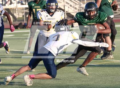 Thumbnail 3 in River City @ Monterey Trail photogallery.
