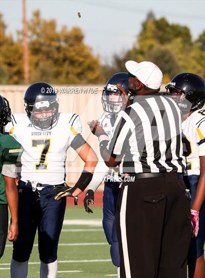 Thumbnail 1 in River City @ Monterey Trail photogallery.