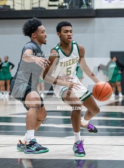 Thumbnail 2 in Indianapolis Crispus Attucks vs. Indianapolis Arsenal Technical (IHSAA 4A Sectional 10 First round) photogallery.