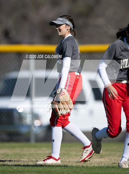 Thumbnail 2 in Lee [Robert E.] vs Highlands (Scrimmage) photogallery.