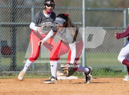 Thumbnail 2 in Lee [Robert E.] vs Highlands (Scrimmage) photogallery.