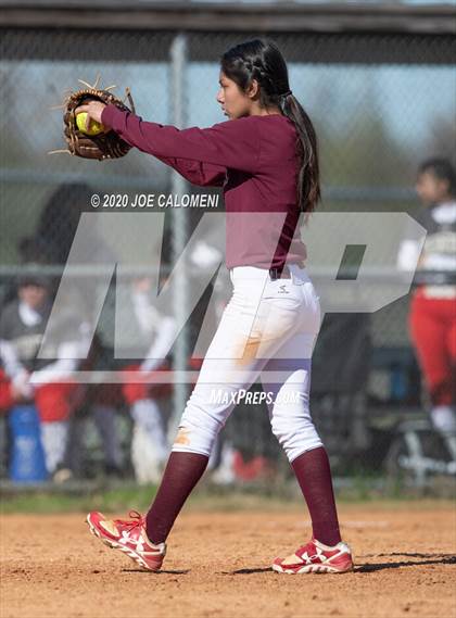 Thumbnail 2 in Lee [Robert E.] vs Highlands (Scrimmage) photogallery.