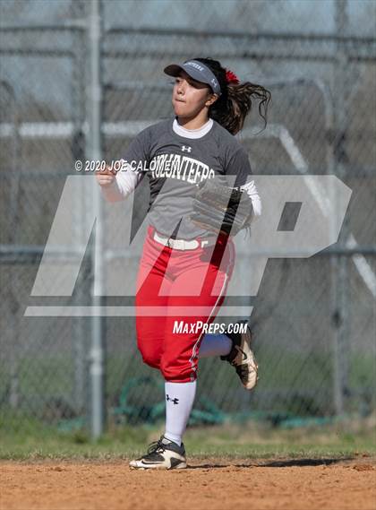 Thumbnail 2 in Lee [Robert E.] vs Highlands (Scrimmage) photogallery.