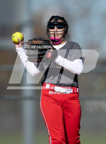 Thumbnail 3 in Lee [Robert E.] vs Highlands (Scrimmage) photogallery.